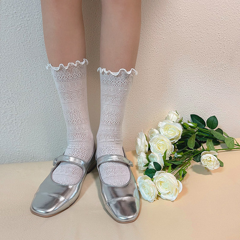 Ultra-fine Floral Patterned Breathable Ankle Socks with Lace Frills